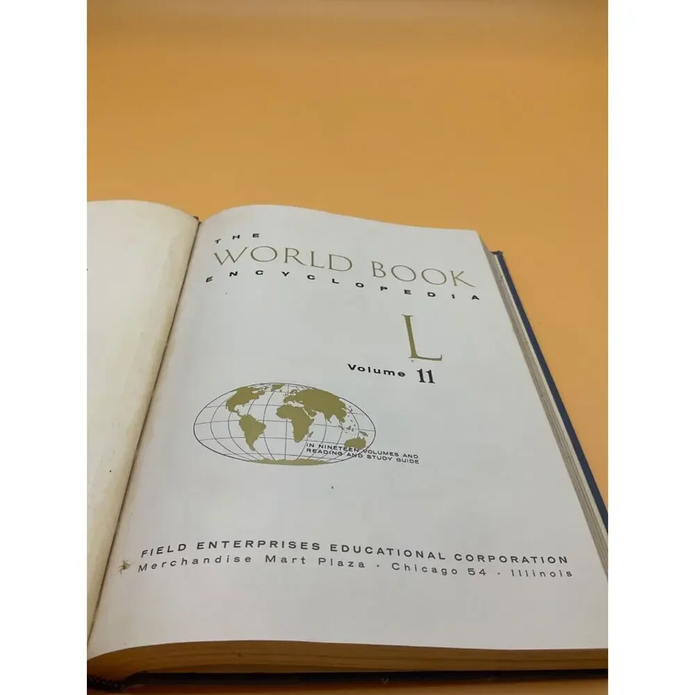 Vintage 1961 World Book Encyclopedia 